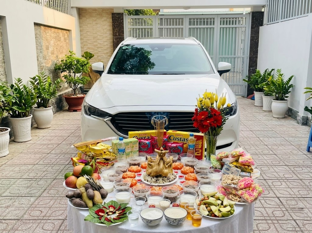 cúng xe mới mua